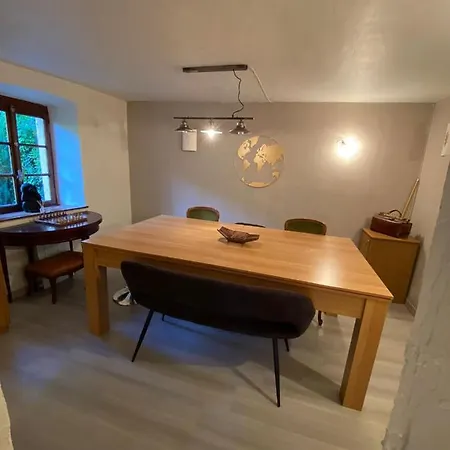 Maison De Campagne Familiale